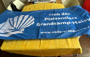 Faites claquer les couleurs du club !